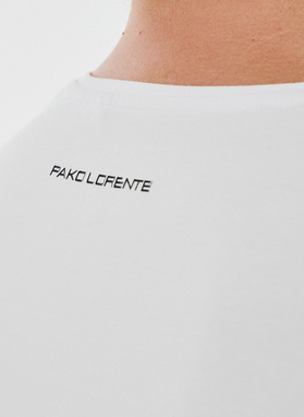 Biały gładki t-shirt v-neck