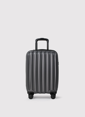 Komplet szarych walizek