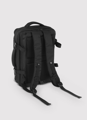 Czarny plecak męski z USB