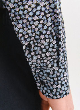 Czarna koszula w drobny wzór