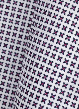 Biała poszetka mikrowzór