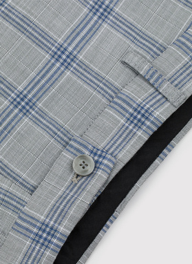 Szare spodnie garniturowe w niebiesko-białą kratę