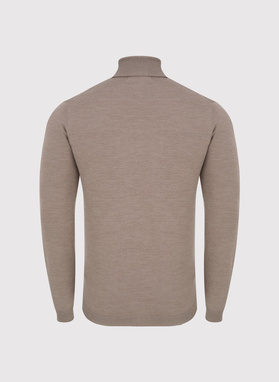 Męski golf w kolorze beżowym