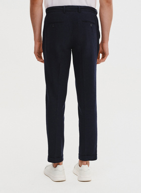 Granatowe spodnie męskie z lnem