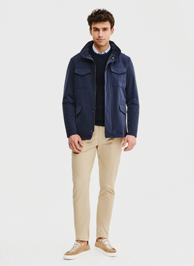 Wiosenna kurtka w kolorze granatowym