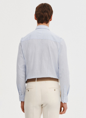 Błękitna koszula z lnu i bawełny