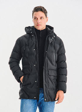 Czarna kurtka męska na zimę
