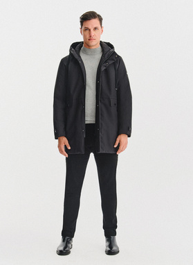 Puchowa kurtka męska w czarnym kolorze