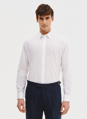 Biała koszula z lnu i bawełny