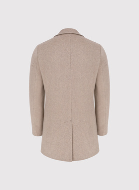 Beżowy płaszcz z wełną