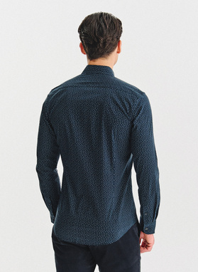 Granatowa koszula we wzór geometryczny