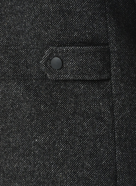 Szary płaszcz męski zapinany na guziki