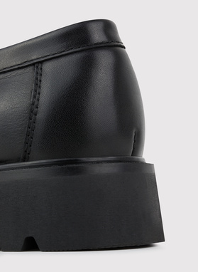 Czarne loafersy męskie