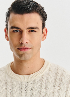 Beżowy sweter męski z kaszmirem