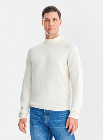 Półgolf męski w białym kolorze