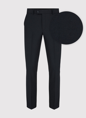 Gładki czarny garnitur męski