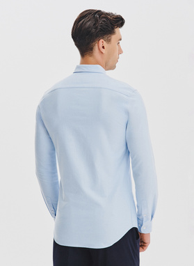 Niebieska koszula męska