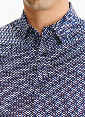 Granatowa koszula w kwiaty