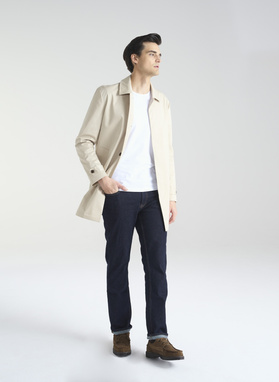 Beżowy wiosenny płaszcz męski