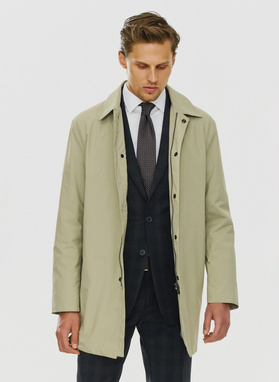 Beżowy klasyczny płaszcz męski