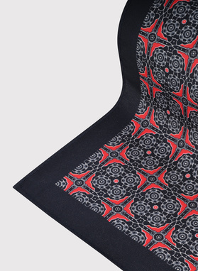 Ciemnogranatowa poszetka we wzór