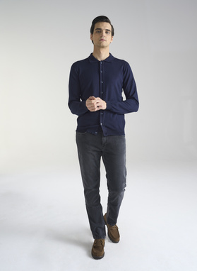 Granatowy kardigan z kołnierzykiem