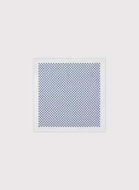 Biała poszetka w mikrowzór