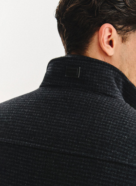 Ciemnoszary płaszcz w pepitkę