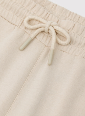 Beżowe szorty dresowe