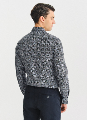 Czarna koszula w drobny wzór