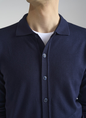 Granatowy kardigan z kołnierzykiem