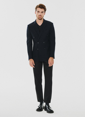 Granatowa dwurzędowa marynarka męska