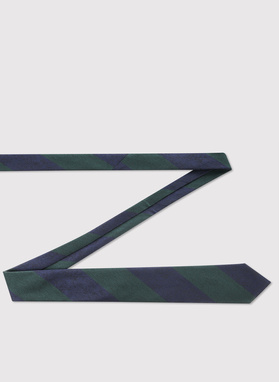 Granatowy krawat w pasy