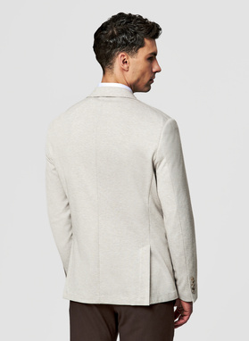 Dzianinowa marynarka w kolorze beżowym