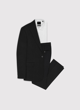 Czarny garnitur męski