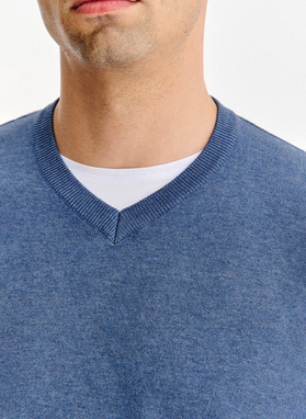 Niebieski sweter męski v-neck