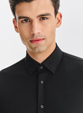 Czarna koszula męska