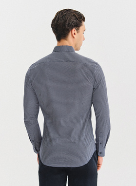 Granatowa koszula w kwiaty