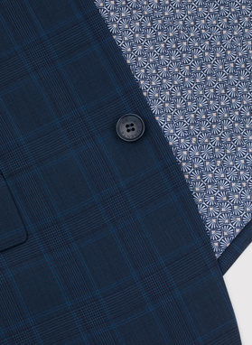Granatowy garnitur w delikatną niebieską kratkę