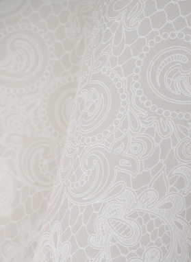 Jedwabna beżowa poszetka we wzór