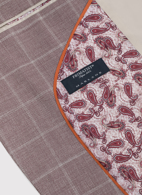 Wełniany różowy garnitur w kratę