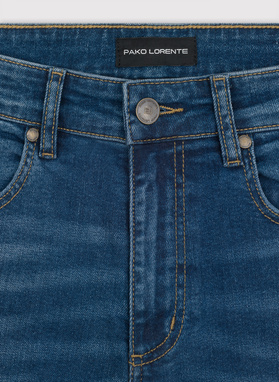 Granatowe spodnie męskie jeans