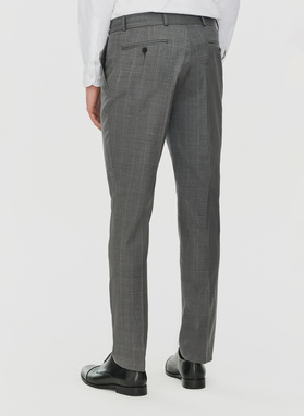 Ciemnaszare spodnie garniturowe w drobną kratę