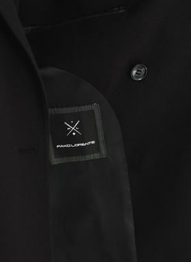 Czarna dwurzędowa marynarka męska