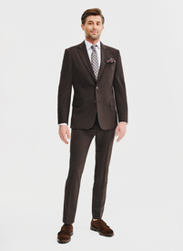 Gładki brązowy garnitur męski
