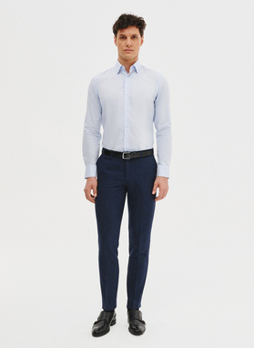 Błękitna koszula bawełniana