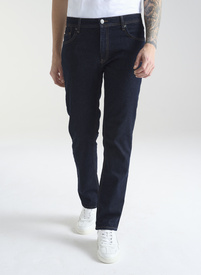 Granatowe spodnie męskie jeans