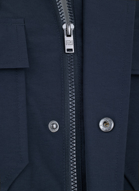 Granatowa kurtka z kapturem