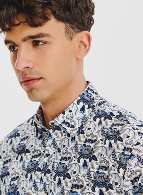 Biała koszula męska niebieskie kwiaty