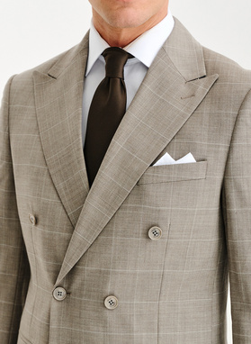 Ślubny dwurzędowy garnitur męski w kratkę